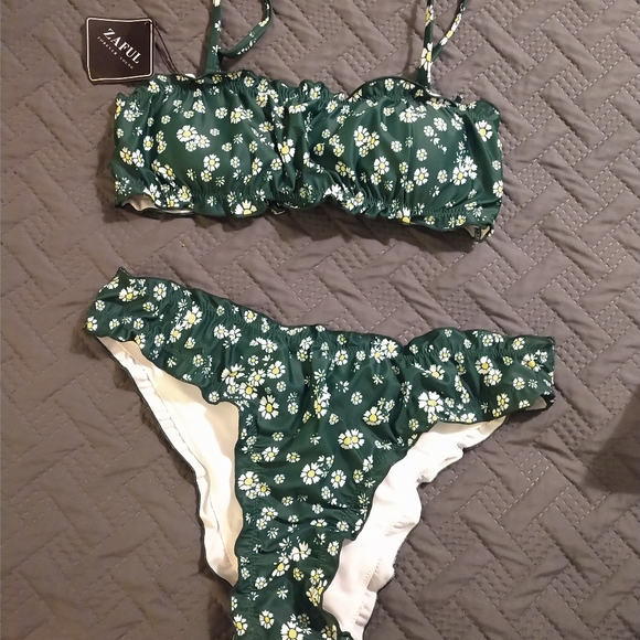 Bathing suit - Picture 5 of 5